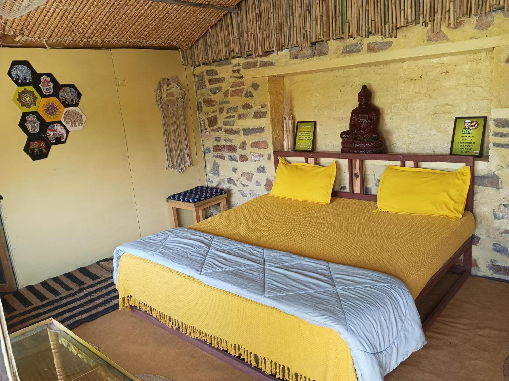 Namaste India Hostel Puskár Kültér fotó